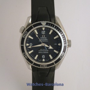 OMEGA Seamaster Planet Ocean